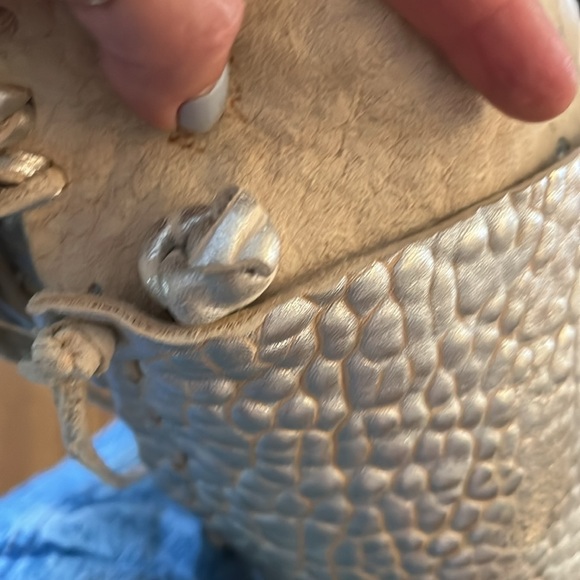 Mara Scalise Metallic Leather Fringe bag - Picture 5 of 14